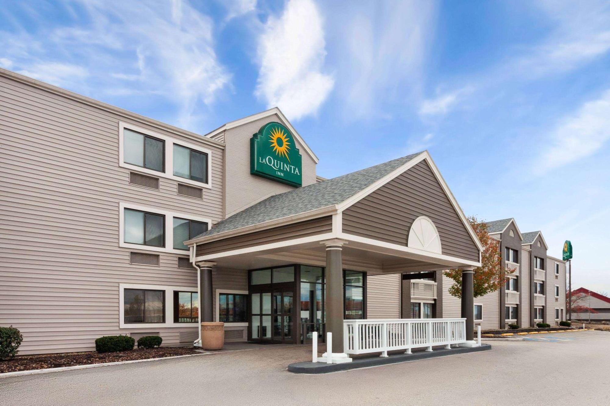 La Quinta Inn By Wyndham Cleveland Independence Exterior photo
